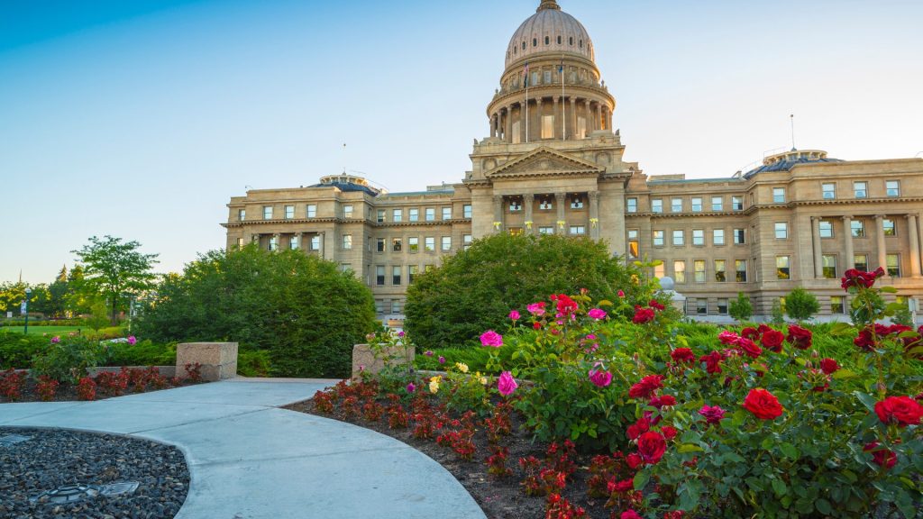 City Guide for Boise Idaho, Boise Idaho City Guide, 550 E Boise Ave City Guide, EB-3 Visa green card jobs