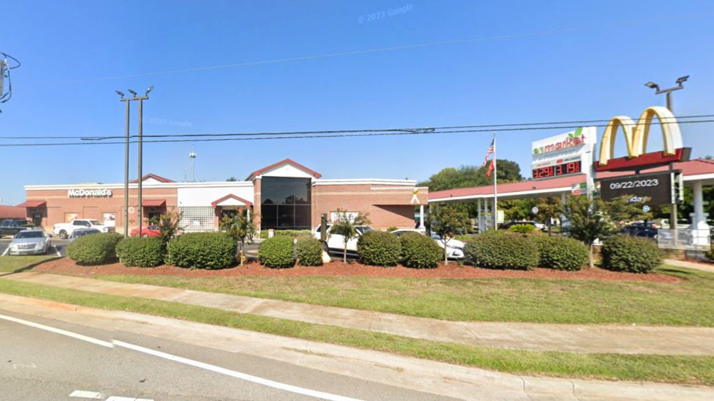 City Guide for Hinesville Georgia, 203 W Oglethorpe Hwy City Guide, EB-3 Visa green card jobs