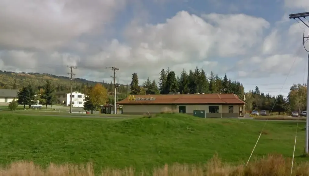 City Guide for Homer Alaska, 3656 Ben Walters Lane Homer Alaska City Guide EB-3 Visa green card jobs
