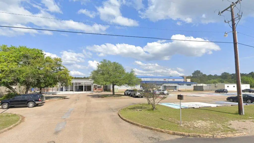 City Guide for Covington Louisiana, Covington Louisiana City Guide, EB-3 Visa green card jobs