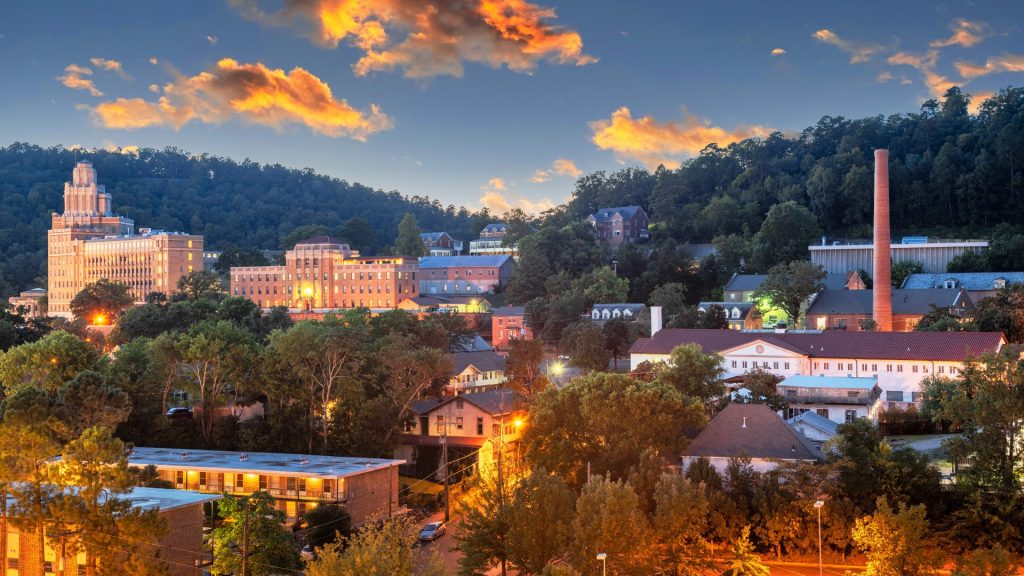 City Guide for Hot Springs Arkansas, Hot Springs Arkansas City Guide, EB-3 Visa green card jobs