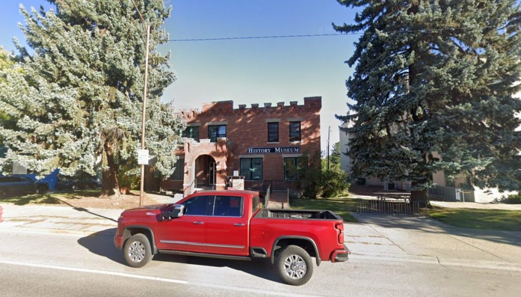 City Guide for Bozeman Montana Bozeman Montana City Guide EB-3 Visa green card jobs 