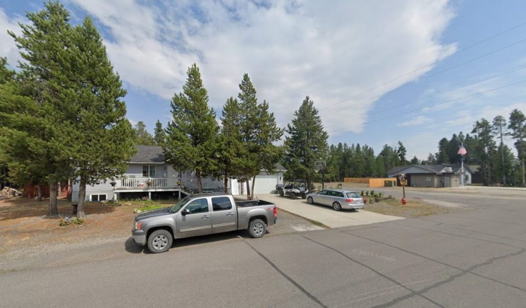 City Guide for West Yellowstone Montana, West Yellowstone Montana City Guide, EB-3 Visa green card jobs 