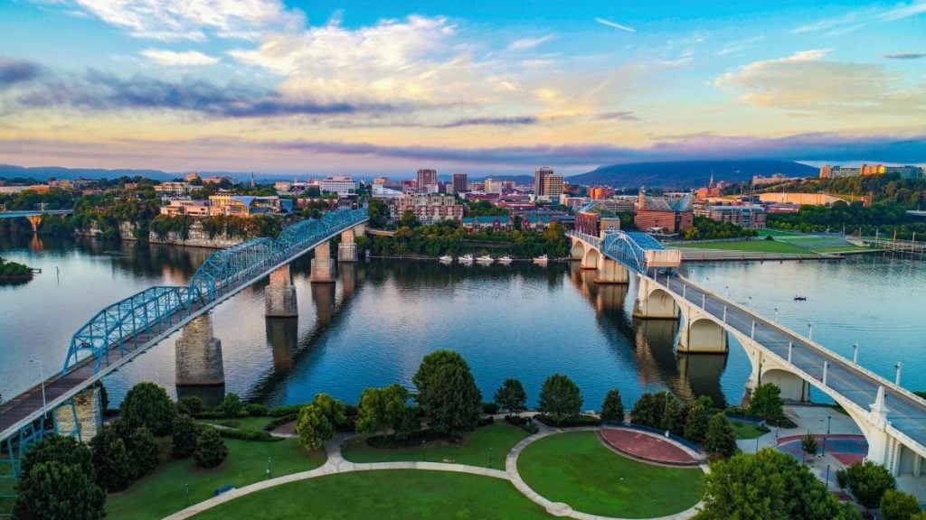 City Guide for Chattanooga Tennessee, Chattanooga Tennessee City Guide, EB-3 Visa green card jobs