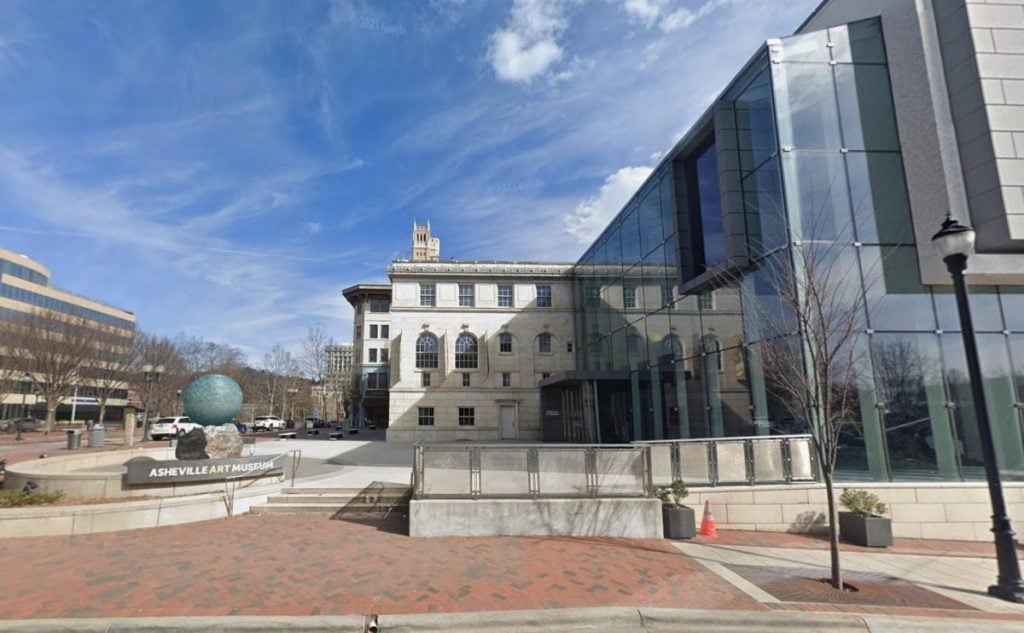City Guide for Asheville North Carolina, Asheville North Carolina City Guide, EB-3 Visa green card jobs