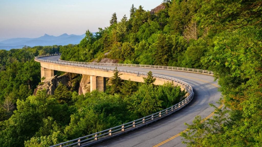 City Guide for Asheville North Carolina, Asheville North Carolina City Guide, EB-3 Visa green card jobs