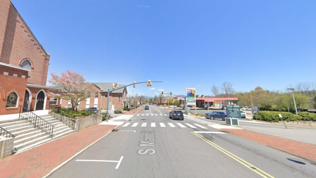 City Guide for Waynesville North Carolina, Waynesville North Carolina City Guide, EB-3 Visa green card jobs