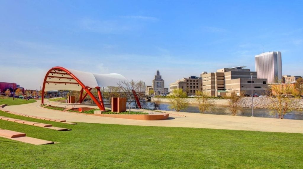 City Guide for Cedar Rapids Iowa, Cedar Rapids Iowa City Guide, EB-3 Visa green card jobs