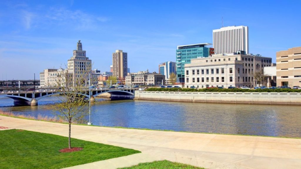 City Guide for Cedar Rapids Iowa, Cedar Rapids Iowa City Guide, EB-3 Visa green card jobs