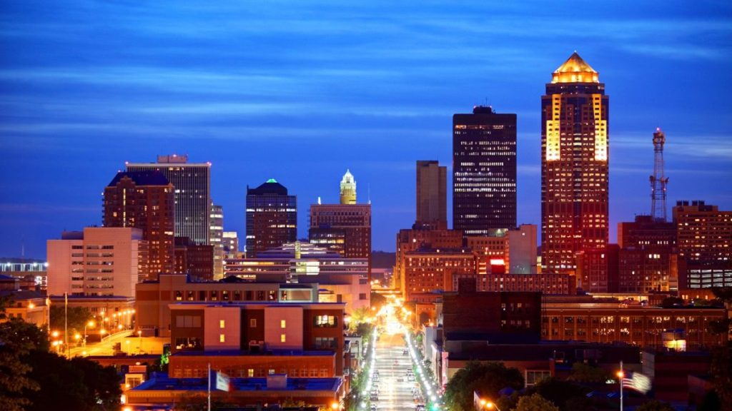 City Guide for Des Moines Iowa, Des Moines Iowa City Guide, EB-3 Visa green card jobs